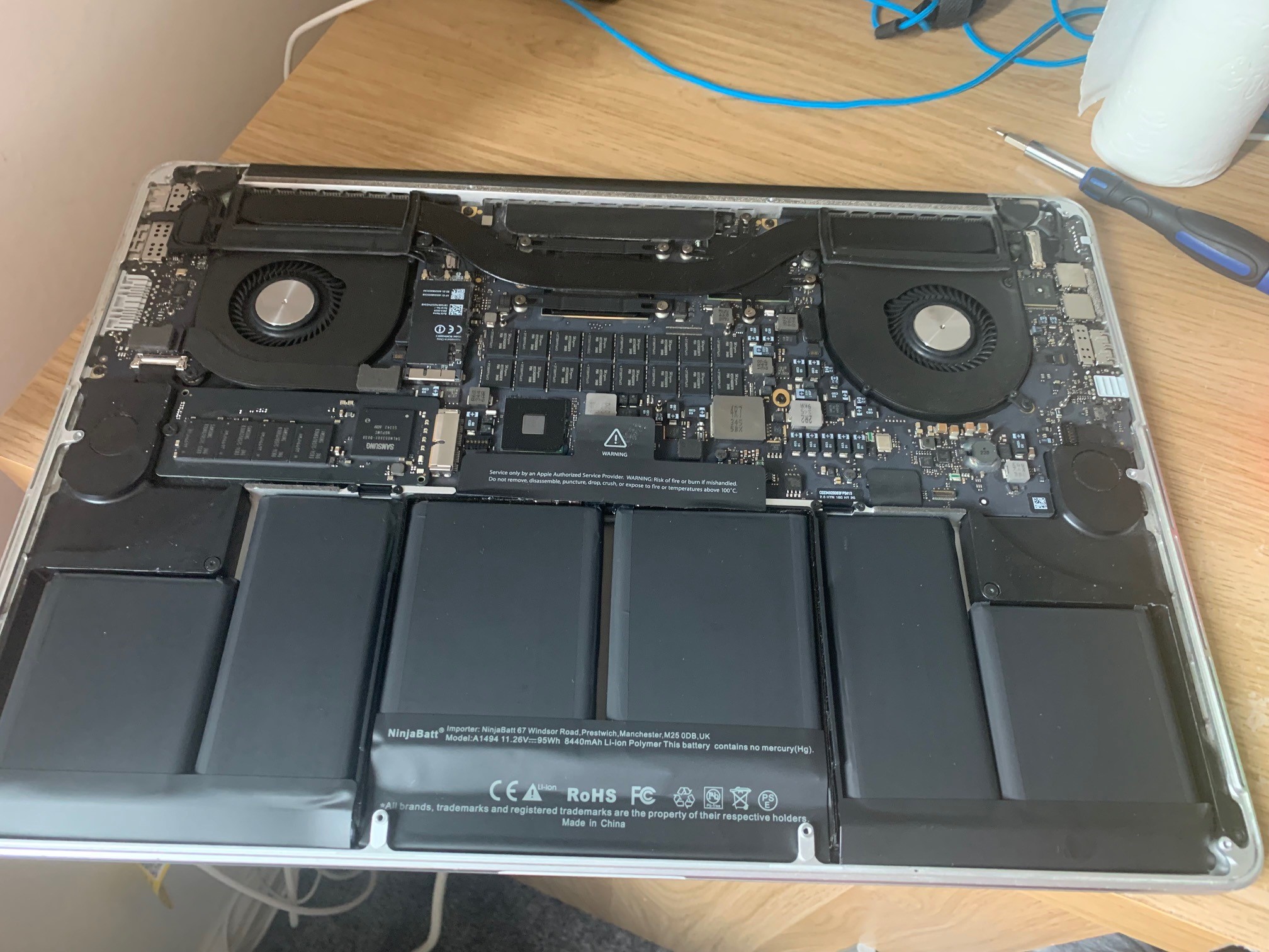 A dusty 8 year old Macbook Pro